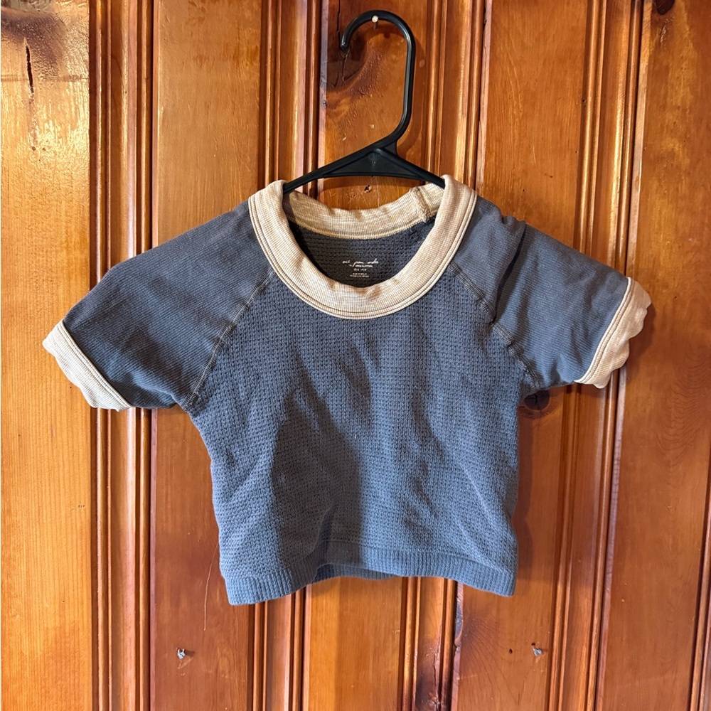 Urban Outfitters Kids Navy and Beige Tee